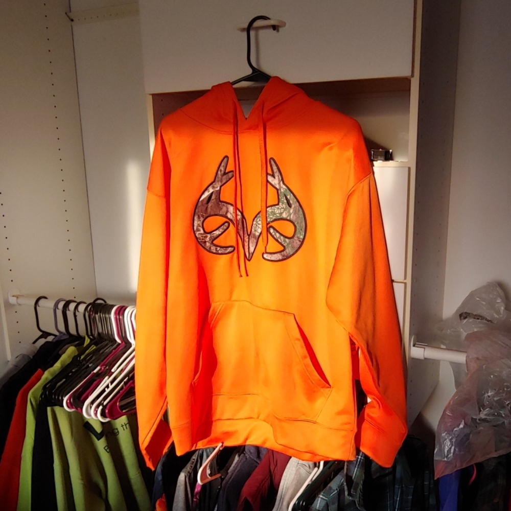 Mens large realtree hoodie